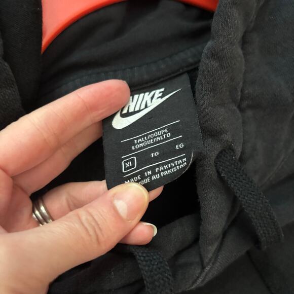 Nike Club Fleece Men's Pullover Hoodie Sz XL Black Athleisure - Picture 8 of 10